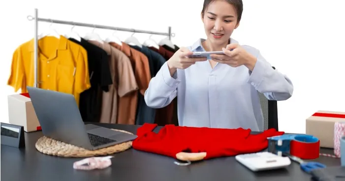  Jangan Asal! Ini Tips Foto Produk Pakaian Menarik Tanpa Model