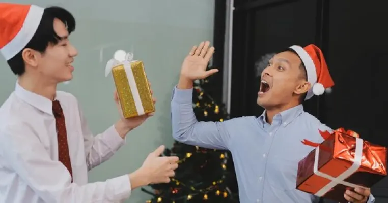 Cara Bisnis Kado Memaksimalkan Pengiriman untuk Sambut Natal