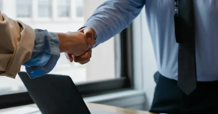 9 Keuntungan Bisnis Maklon yang Perlu Kamu Tahu