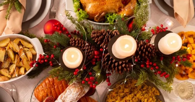 Manfaatkan Momen Natal Dengan Menjual Makanan. Peluang Bisnis Cathering!