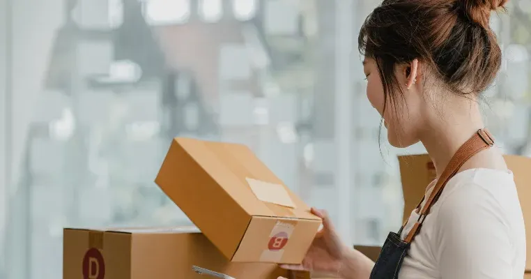 Pengiriman Barang Internasional: Tips Mengatasi Tantangan dan Kendala