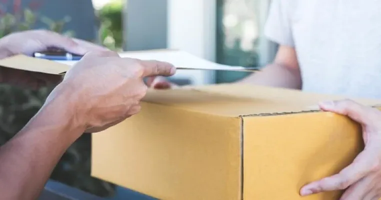 3 Tips Kirim Paket di Akhir Pekan