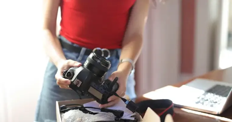 Cara Kirim Kamera dengan Aman, Nggak Perlu Takut Rusak di Jalan