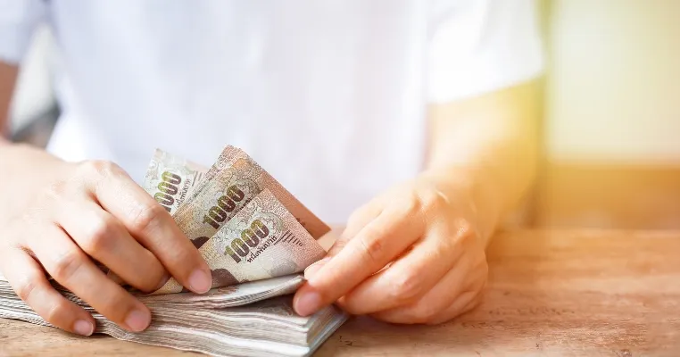 Perlukah Pinjaman Online untuk Bisnis? Ini Pertimbangan Penting Sebelum Mengambil Keputusan