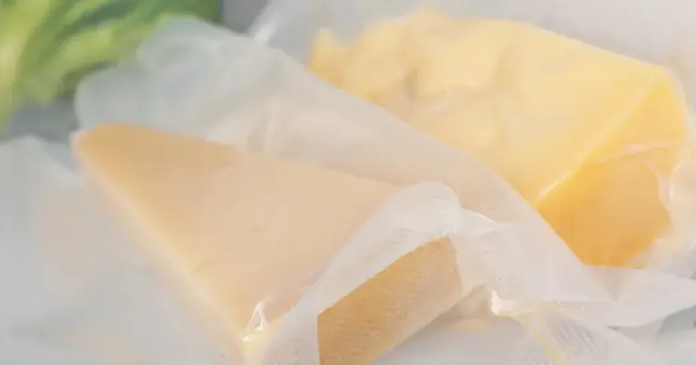 Plastik Vakum: Solusi Pengemasan Modern yang Bikin Produk Lebih Tahan Lama