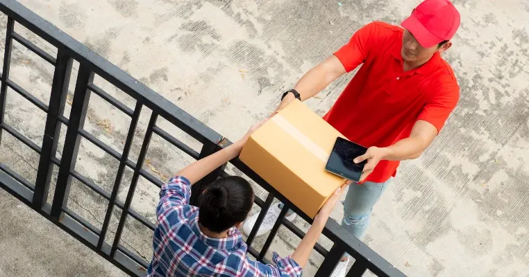 Manfaat COD (Bayar di Tempat): Keuntungan dan Kemudahan untuk Pelanggan Jasa pengiriman terdekat dan pembayaran gampang