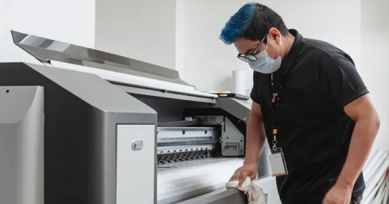 Tips Mudah Buka Usaha Percetakan di Tahun 2025