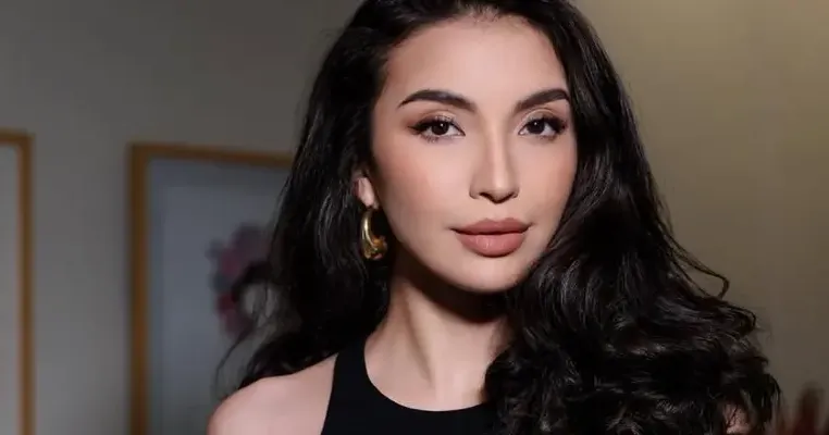 Sumber Kekayaan Manohara, Model Sampai Terjun ke Bisnis