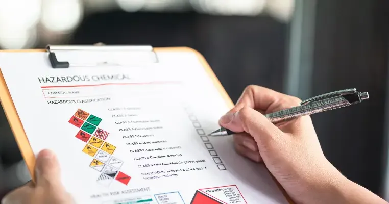 Mengapa MSDS Penting dalam Pengiriman Barang Berbahaya? Simak Penjelasannya!