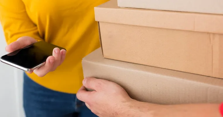 5 Metode Ampuh Jaga Keamanan Saat Menerima Paket Cash on Delivery (COD)