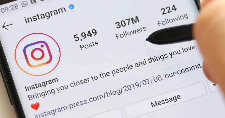 Cuma 10 Detik Langsung Bisa Menambahkan Link di Bio Instagram!