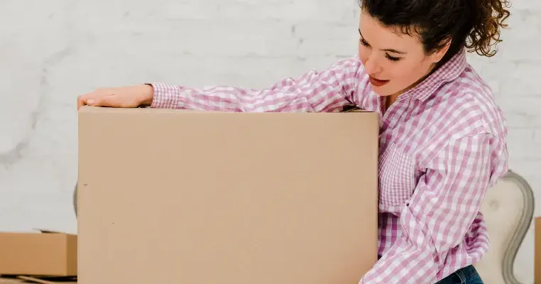 3 Cara Cek Tarif Paket Besar di Lion Parcel