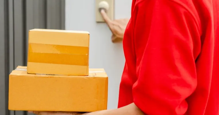 Sebelum Pilih Jasa Pengiriman Barang, Perhatikan 8 Hal Ini Yuk!