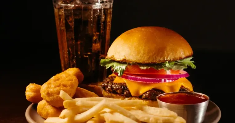 contoh iklan makanan