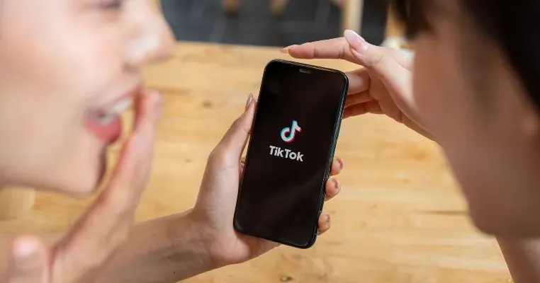 Mengenal Fitur Keranjang Kuning: Strategi Jualan di TikTok Biar Laris