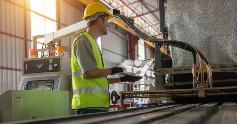 biaya marginal adalah