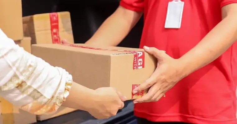 Perbandingan COD dengan Metode Pembayaran Lain dalam Pengiriman