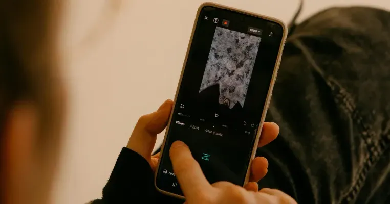 aplikasi edit foto gratis di HP