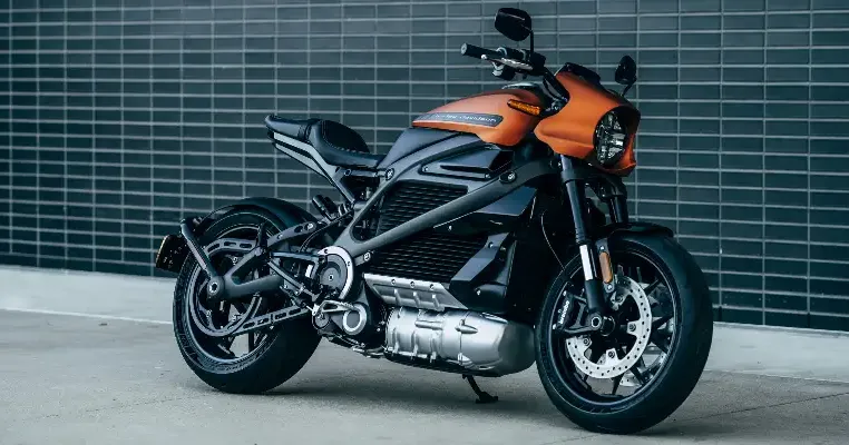 Jasa Kirim Motor ke Seluruh Indonesia? Lion Parcel Jagonya!