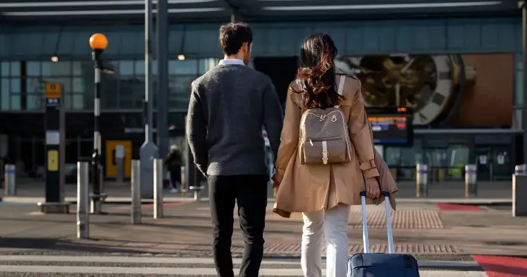 pindah ke luar negeri: persiapan, barang yang perlu dibawa, dan tipsnya