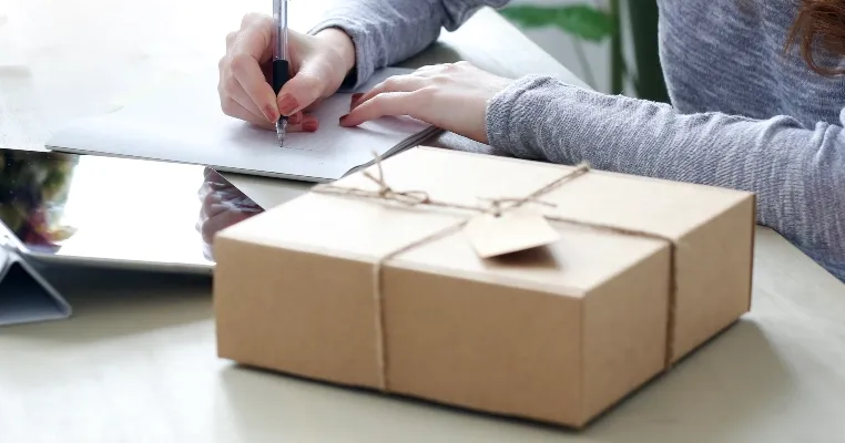 Paket Kamu Telat Saat Ramadan? Cek Resi Sebelum Terlambat!